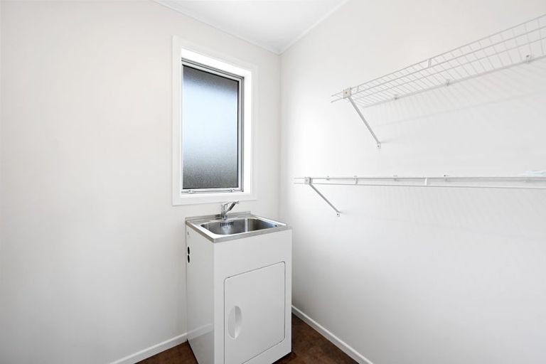 Photo of property in 130 Masters Avenue, Silverdale, Hamilton, 3216