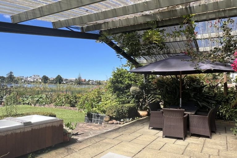 Photo of property in 128a Lake Crescent, Hamilton Lake, Hamilton, 3204