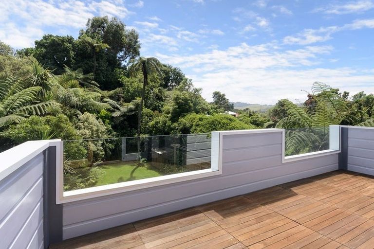 Photo of property in 58 Frankmoore Avenue, Johnsonville, Wellington, 6037