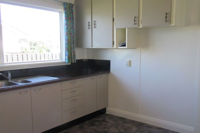 Photo of property in 9 Moorhouse Street, Waimate, 7924