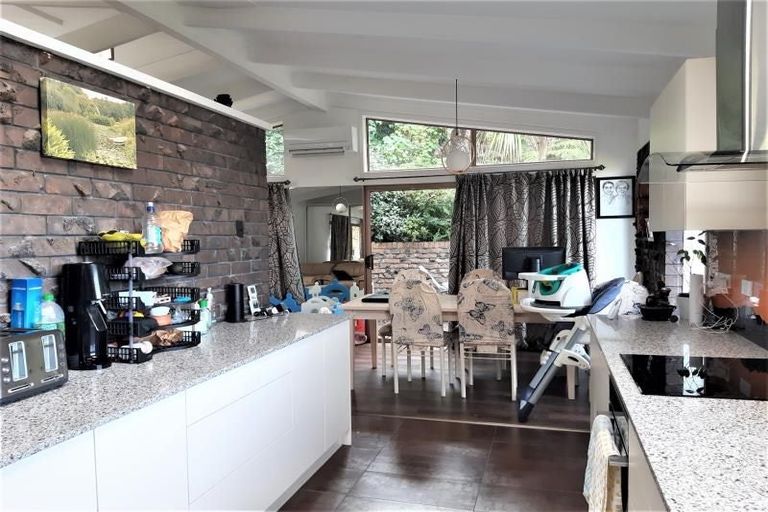 Photo of property in 806 Beach Road, Browns Bay, Auckland, 0630