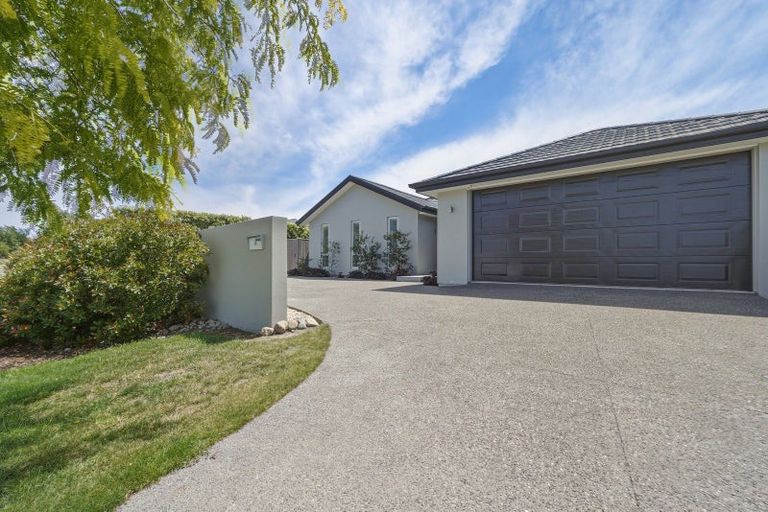 Photo of property in 28 Chesterfield Place, Rangiora, 7400