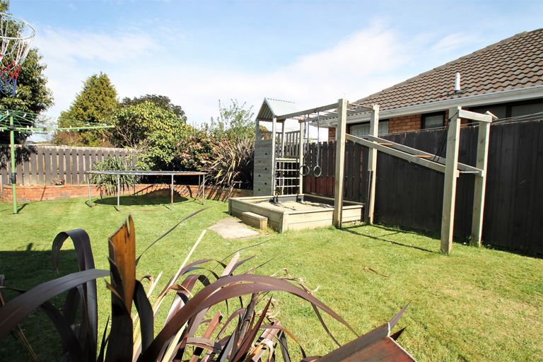 Photo of property in 14 Cedar Crescent, Mosgiel, 9024