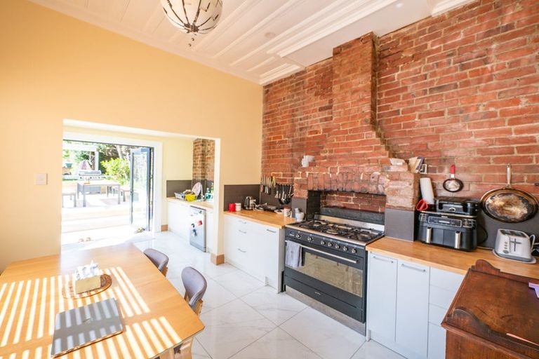 Photo of property in 46 Signal Hill Road, Opoho, Dunedin, 9010