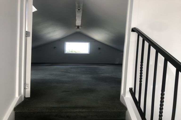 Photo of property in 959 Beach Road, Torbay, Auckland, 0630