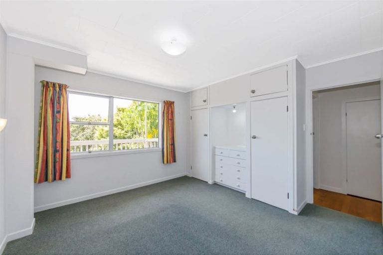 Photo of property in 12 Kauri Road, Stanmore Bay, Whangaparaoa, 0932