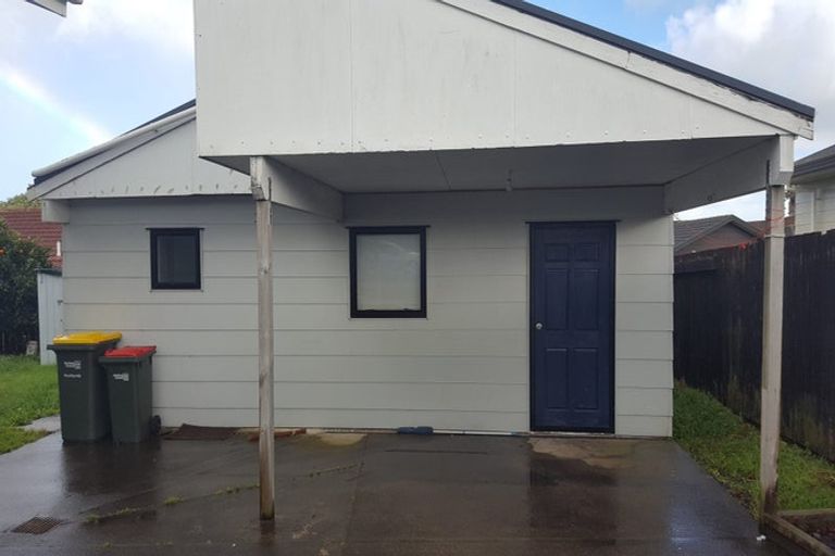 Photo of property in 6 Rhine Place, Weymouth, Auckland, 2103