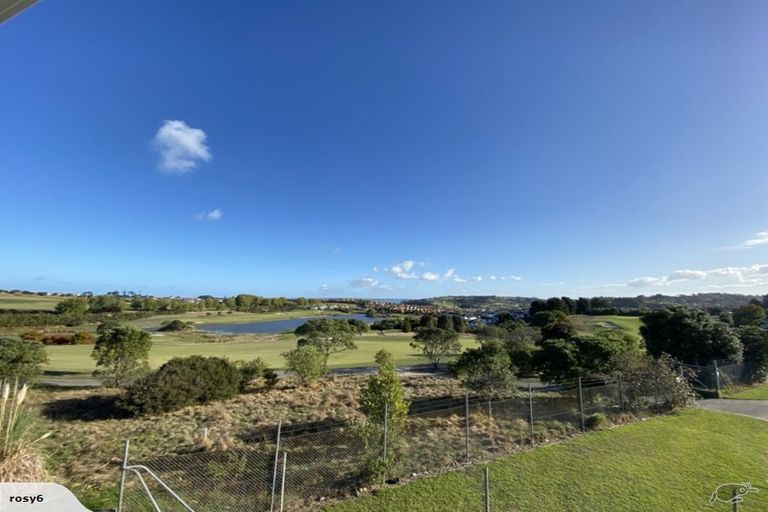 Photo of property in 43 Maylee Crescent, Gulf Harbour, Whangaparaoa, 0930