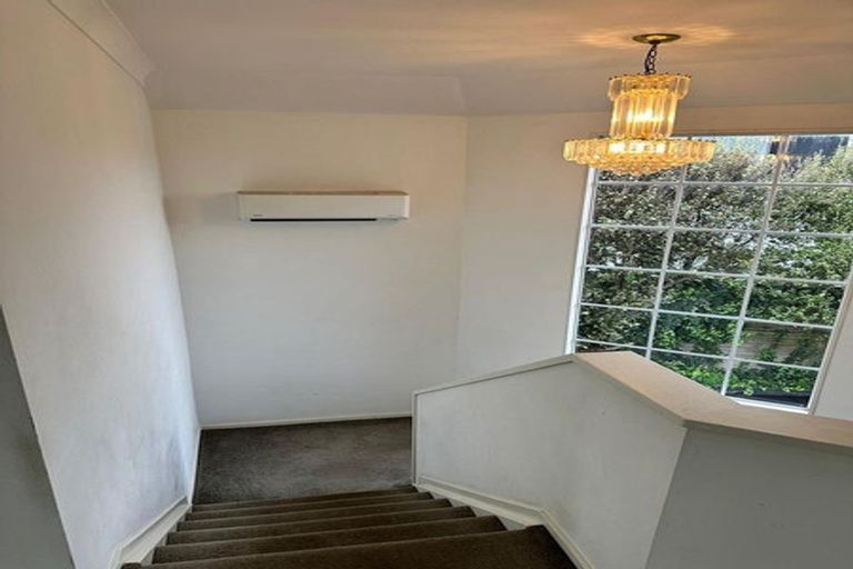 Photo of property in 2/13 Markham Place, Bucklands Beach, Auckland, 2012