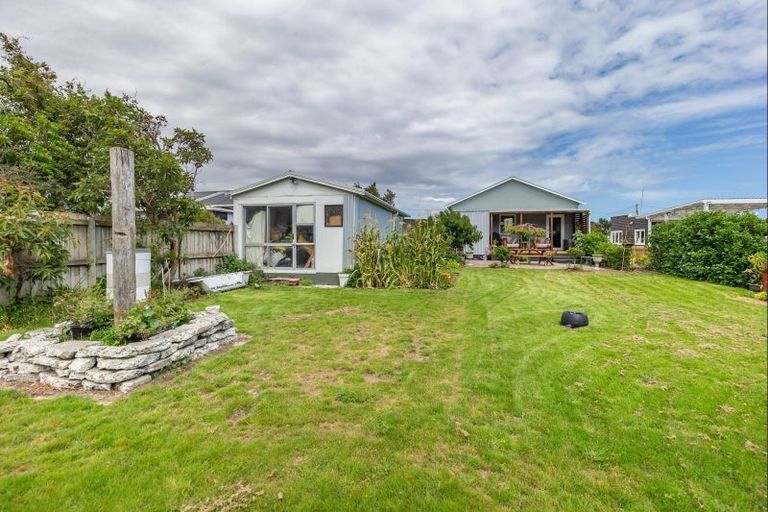 Photo of property in 72 Koputara Road, Himatangi Beach, Foxton, 4891