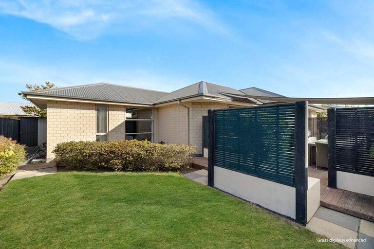 Photo of property in 102 Burwood Road, Burwood, Christchurch, 8083