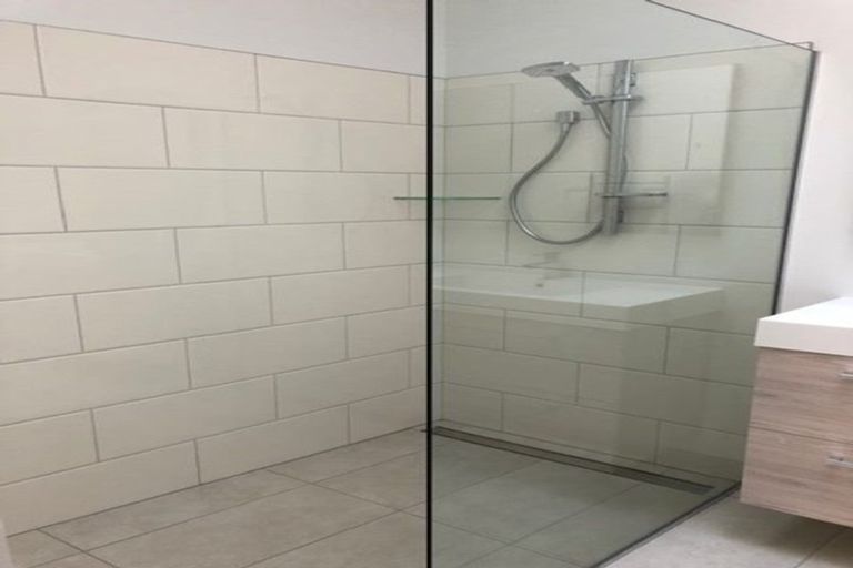 Photo of property in 75 Saint Davids Street, Lyttelton, 8082