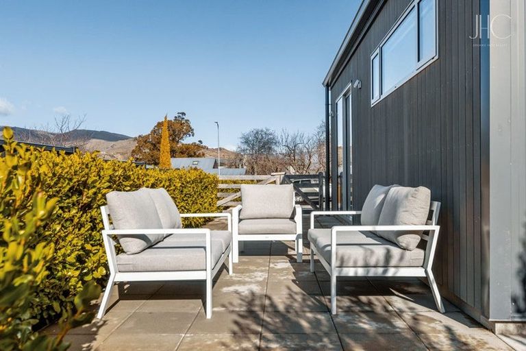 Photo of property in 53a Molyneux Avenue, Cromwell, 9310