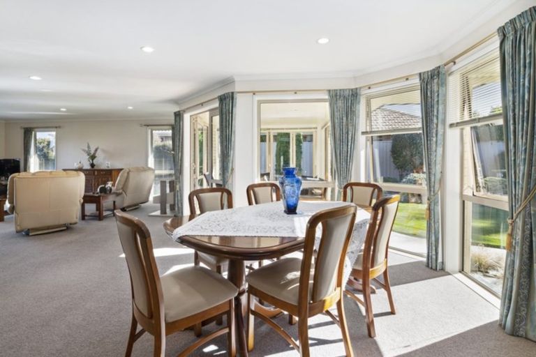 Photo of property in 30 Magnolia Drive, Springlands, Blenheim, 7201