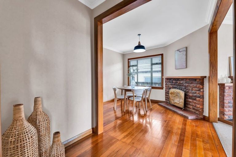 Photo of property in 86 Mangorei Road, Strandon, New Plymouth, 4312