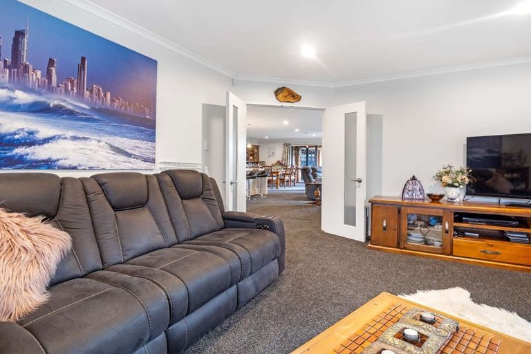 Photo of property in 7 Strathcarron Place, Broomfield, Christchurch, 8042