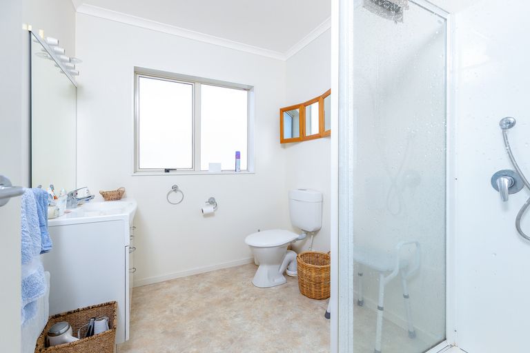 Photo of property in Holdsworth Villas, 66/2 William Donald Drive, Solway, Masterton, 5810