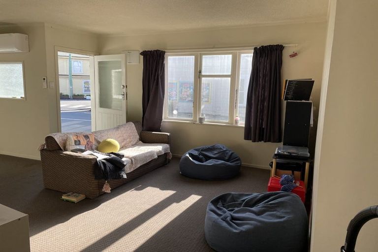 Photo of property in 209 Rintoul Street, Berhampore, Wellington, 6023