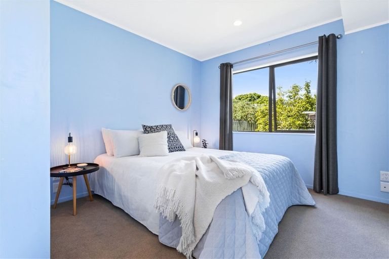 Photo of property in 1/46 Yeovil Road, Te Atatu Peninsula, Auckland, 0610