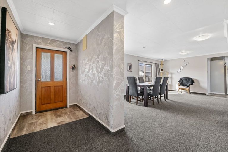 Photo of property in 16 Douglas Street, Hawera, 4610