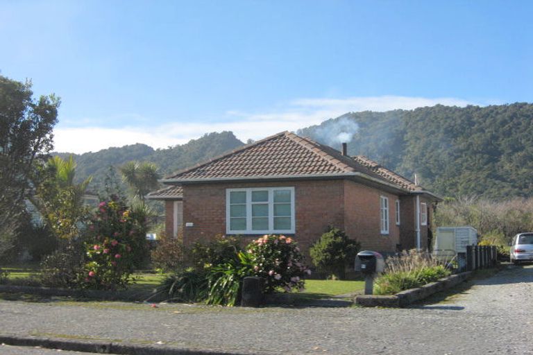 Photo of property in 51 Firth Street, Cobden, Greymouth, 7802