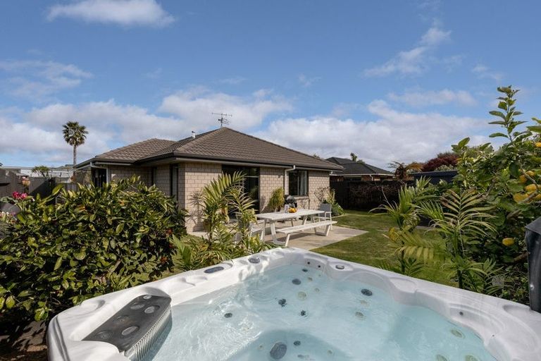 Photo of property in 61 Twin Oak Avenue, Papamoa Beach, Papamoa, 3118