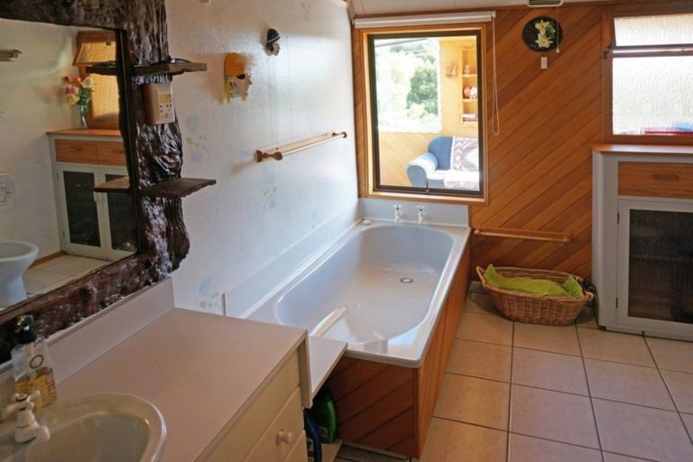 Photo of property in 22 Taiepa Road, Otatara, Invercargill, 9879