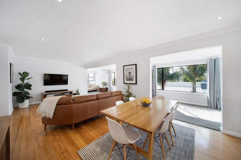 Photo of property in 15 Sea View Terrace, Cockle Bay, Auckland, 2014