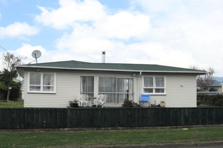 Photo of property in 22 Charles Road, Hannahs Bay, Rotorua, 3010