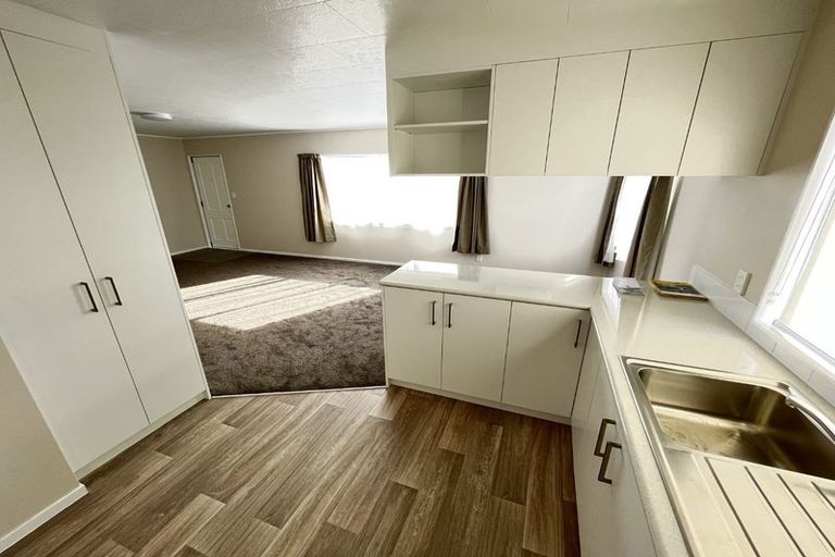 Photo of property in 95 Sykes Road, Weymouth, Auckland, 2103