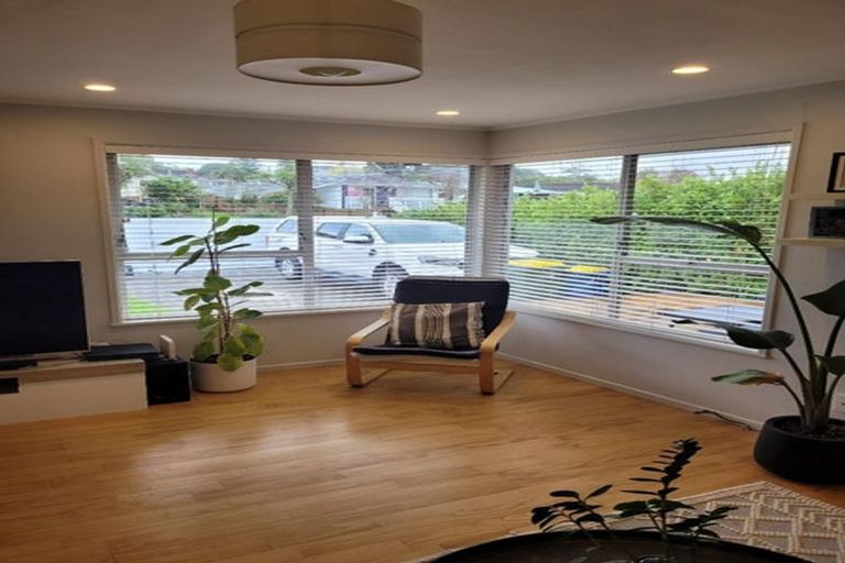 Photo of property in 26a Finlow Drive, Te Atatu South, Auckland, 0610