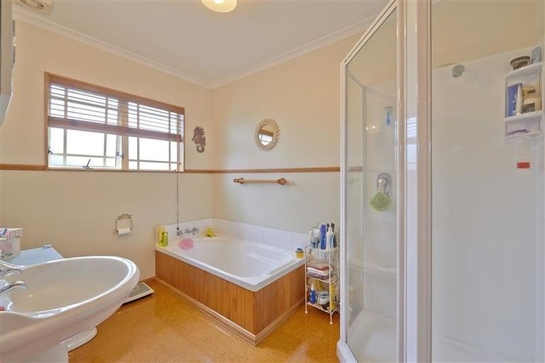 Photo of property in 63 Ferguson Street, Awapuni, Palmerston North, 4412