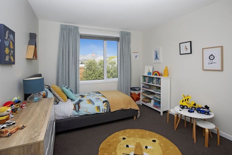 Photo of property in 71 Frankleigh Street, Somerfield, Christchurch, 8024