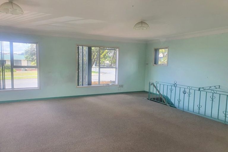 Photo of property in 639 Swanson Road, Swanson, Auckland, 0612