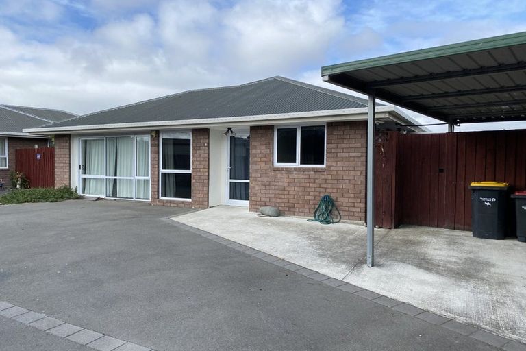 Photo of property in 292a Wainoni Road, Avondale, Christchurch, 8061