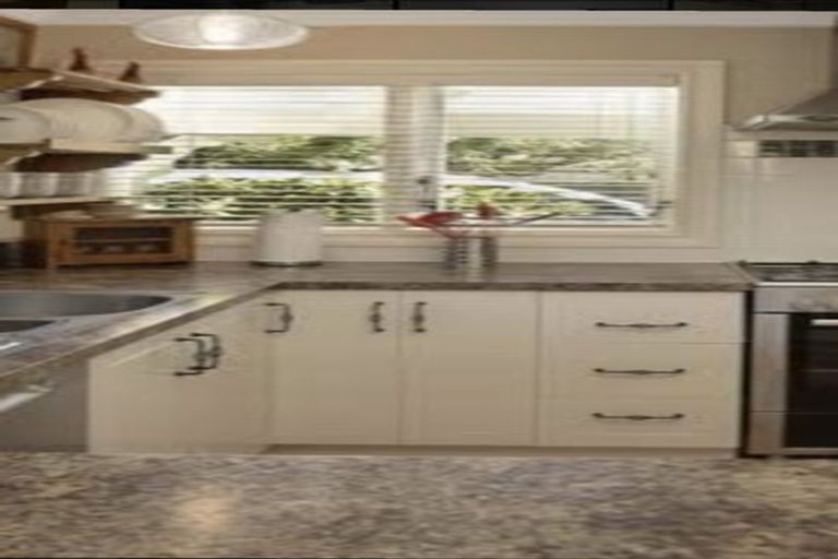 Photo of property in 11 Byron Place, Stoke, Nelson, 7011