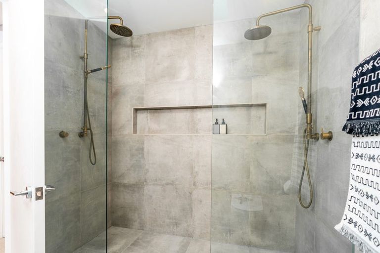 Photo of property in 51 Amesbury Drive, Churton Park, Wellington, 6037