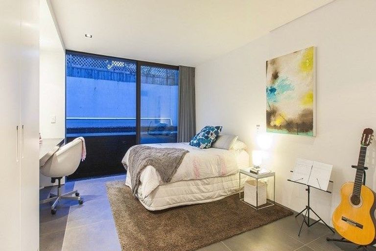 Photo of property in 137 Shore Road, Remuera, Auckland, 1050