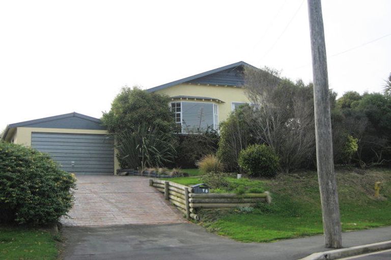 Photo of property in 73 Moana Crescent, Musselburgh, Dunedin, 9013