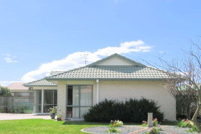 Photo of property in 17 Lavender Place, Papamoa Beach, Papamoa, 3118