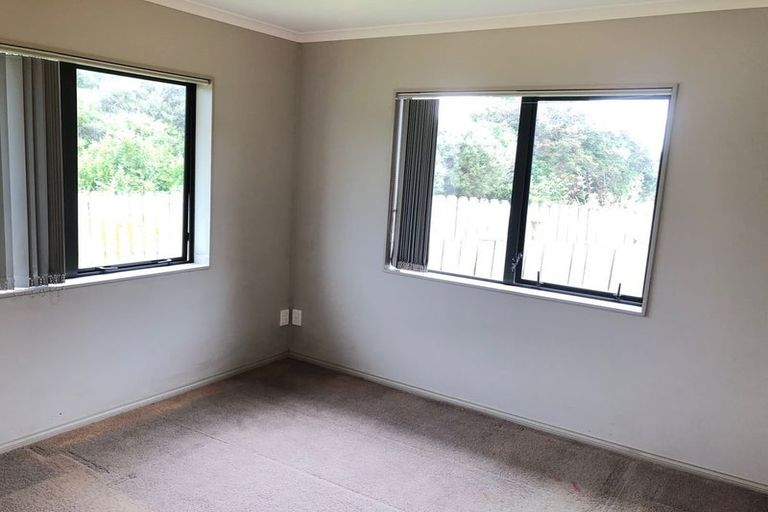 Photo of property in 11 Innisowen Place, Flat Bush, Auckland, 2019
