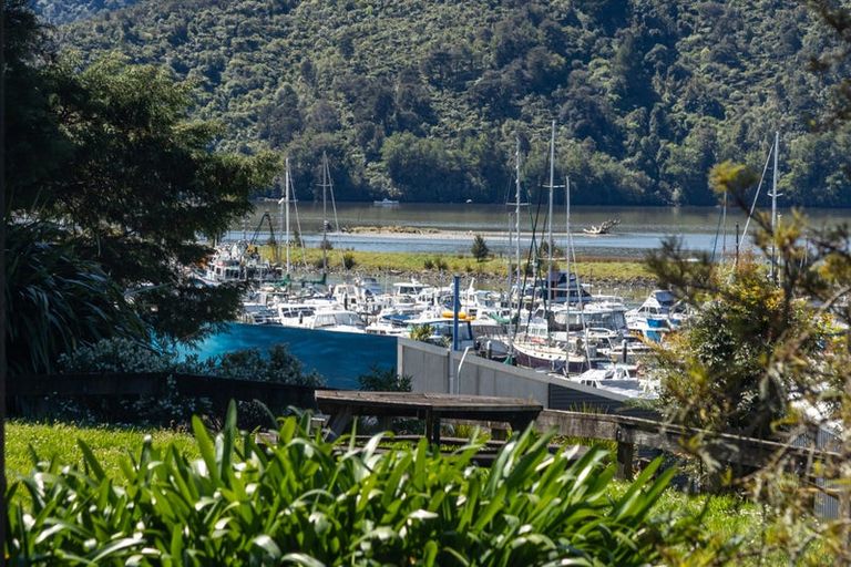 Photo of property in 29 Lawrence Street, Havelock, 7100