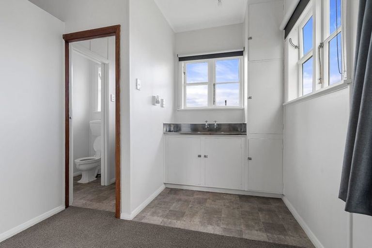 Photo of property in 10 Mcgregor Crescent, Masterton, 5810