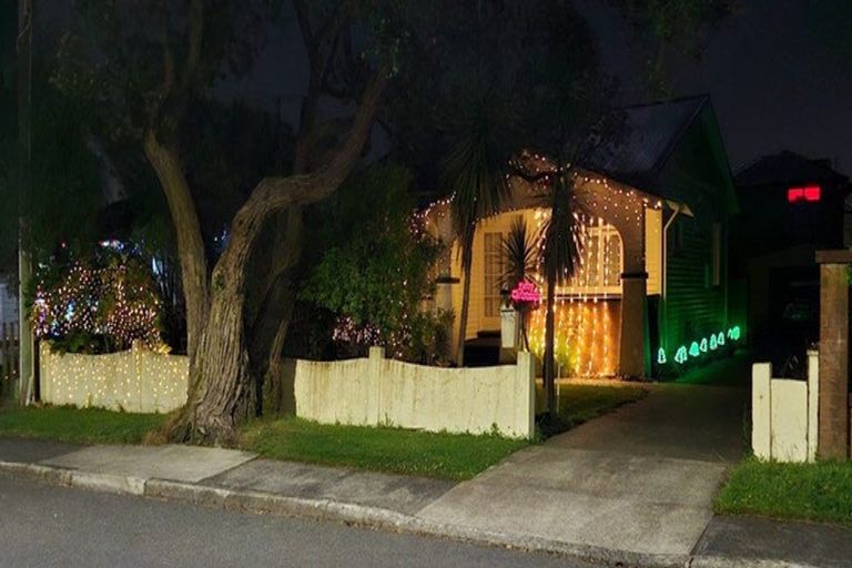 Photo of property in 9 Trafalgar Street, Waiwhetu, Lower Hutt, 5010