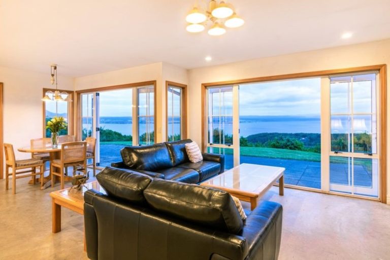 Photo of property in 26 Brunette Drive, Acacia Bay, Taupo, 3330