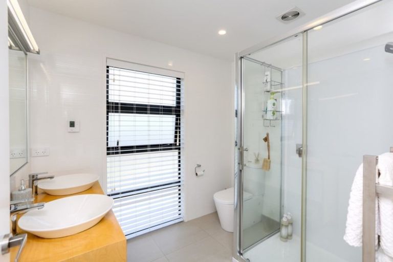 Photo of property in 51 Poplar Grove, Whalers Gate, New Plymouth, 4310