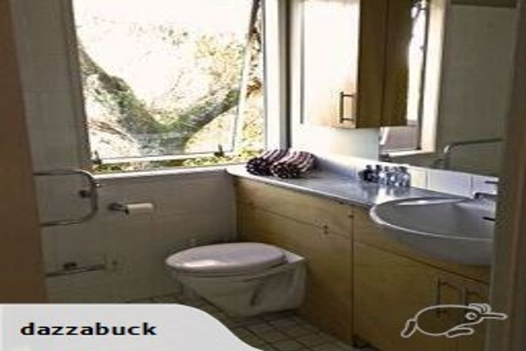 Photo of property in 6 Glentui Grove, Khandallah, Wellington, 6035