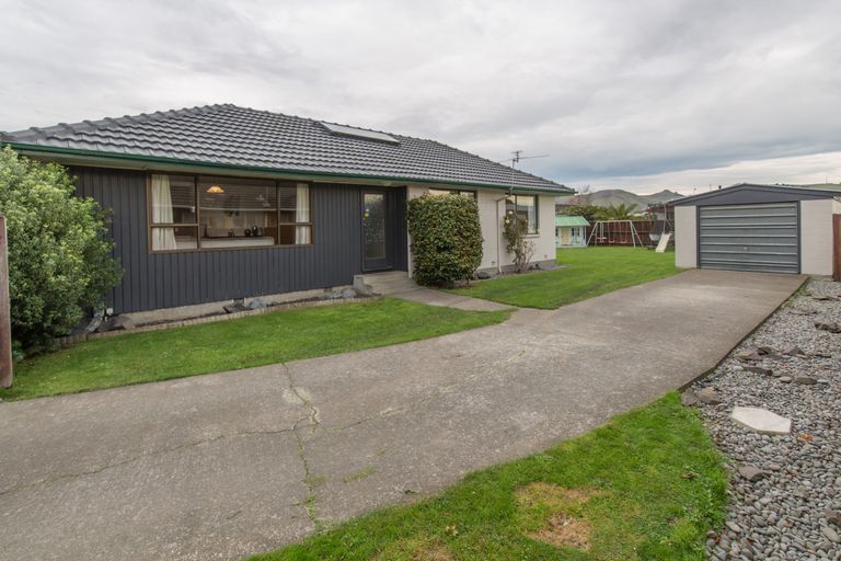 Photo of property in 25 Maces Road, Bromley, Christchurch, 8062