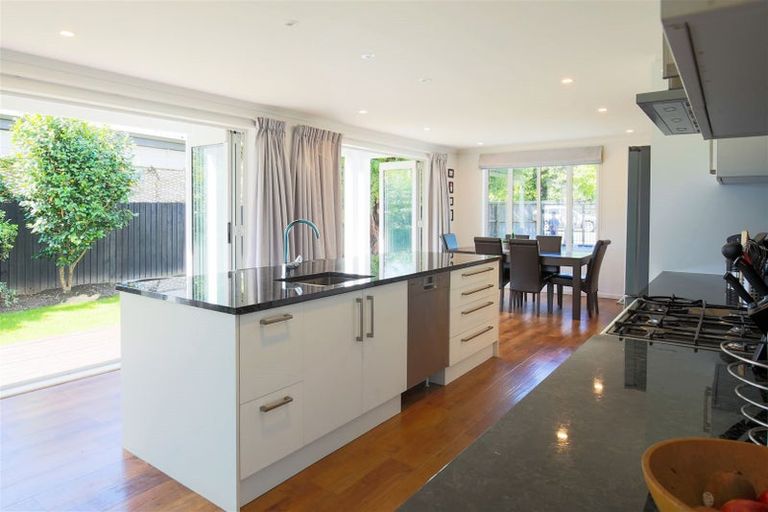 Photo of property in 35 Hawford Road, Opawa, Christchurch, 8023