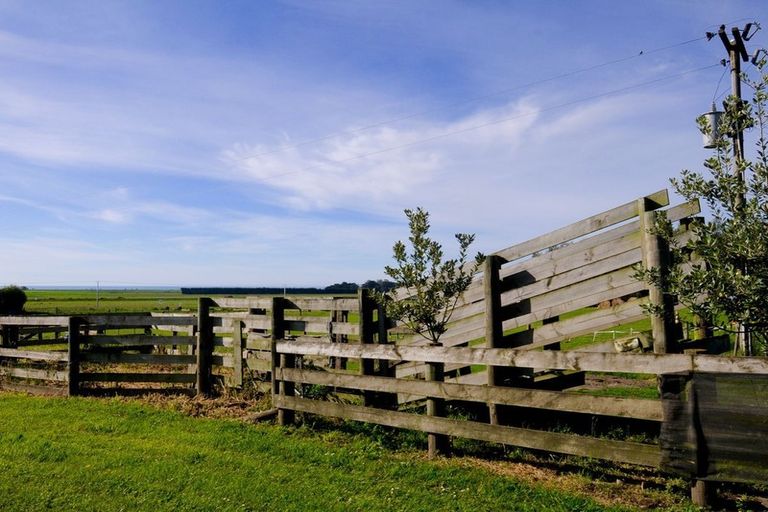 Photo of property in 393 Pukeuri-oamaru Road, Pukeuri, Oamaru, 9493